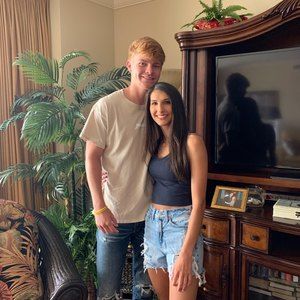 Meet your Posher, Grant